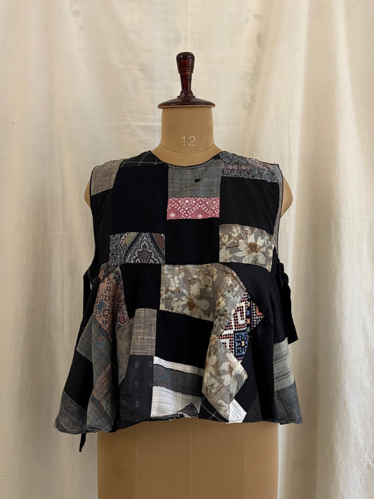 SIDE TIE CAPE